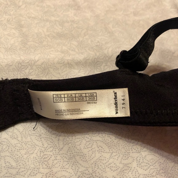 Wonderbra - push up under wire. - Picture 2 of 2